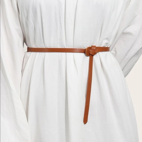 Accessories - 🌻 NEW Vegan Leather Brown Skinny Belt